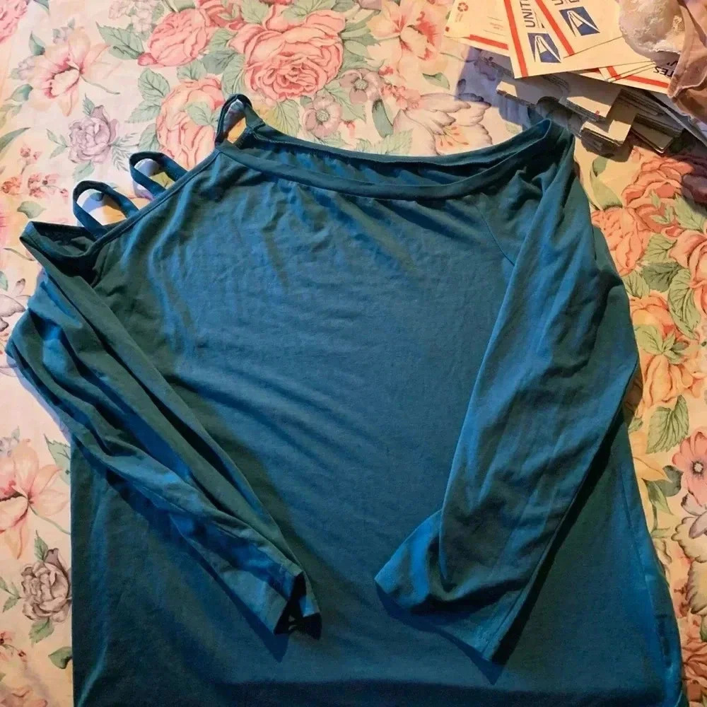 Long Sleeve Women’s Blue Size Medium With One shoulder see Open